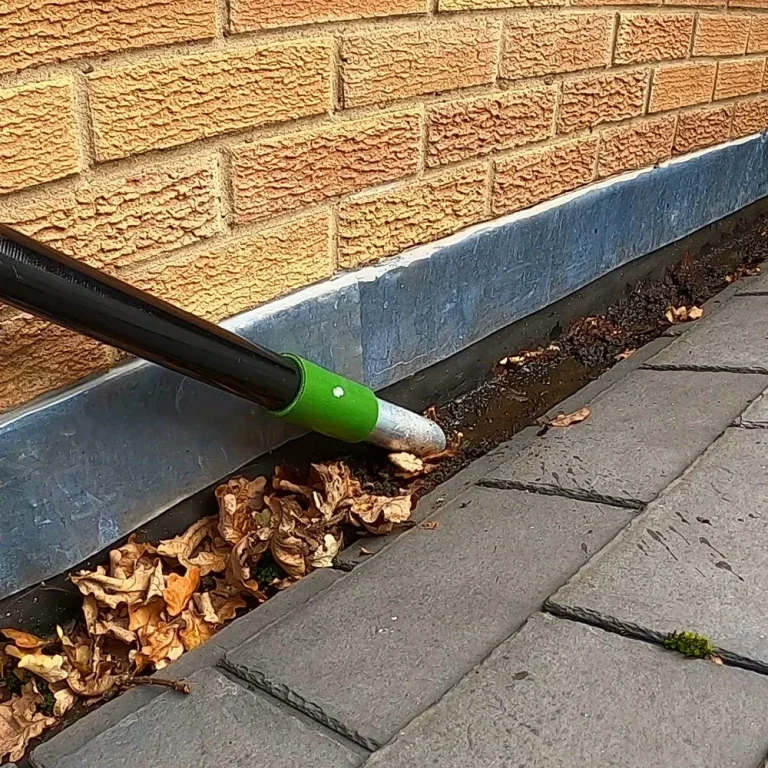 Gutter Clearing